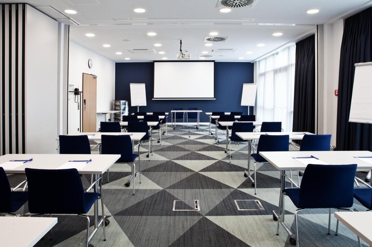 Holiday Inn Express - Kaiserslautern By Ihg מראה חיצוני תמונה