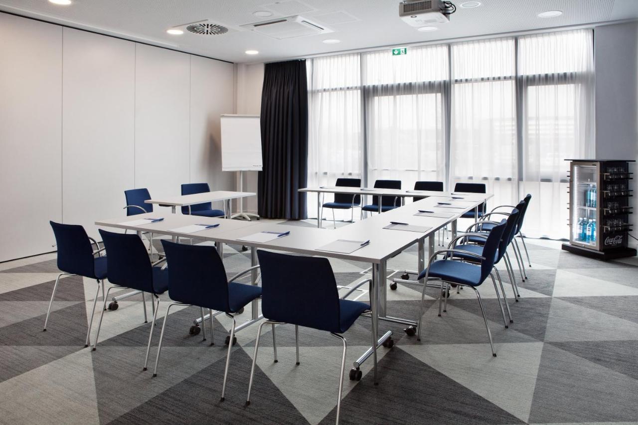 Holiday Inn Express - Kaiserslautern By Ihg מראה חיצוני תמונה